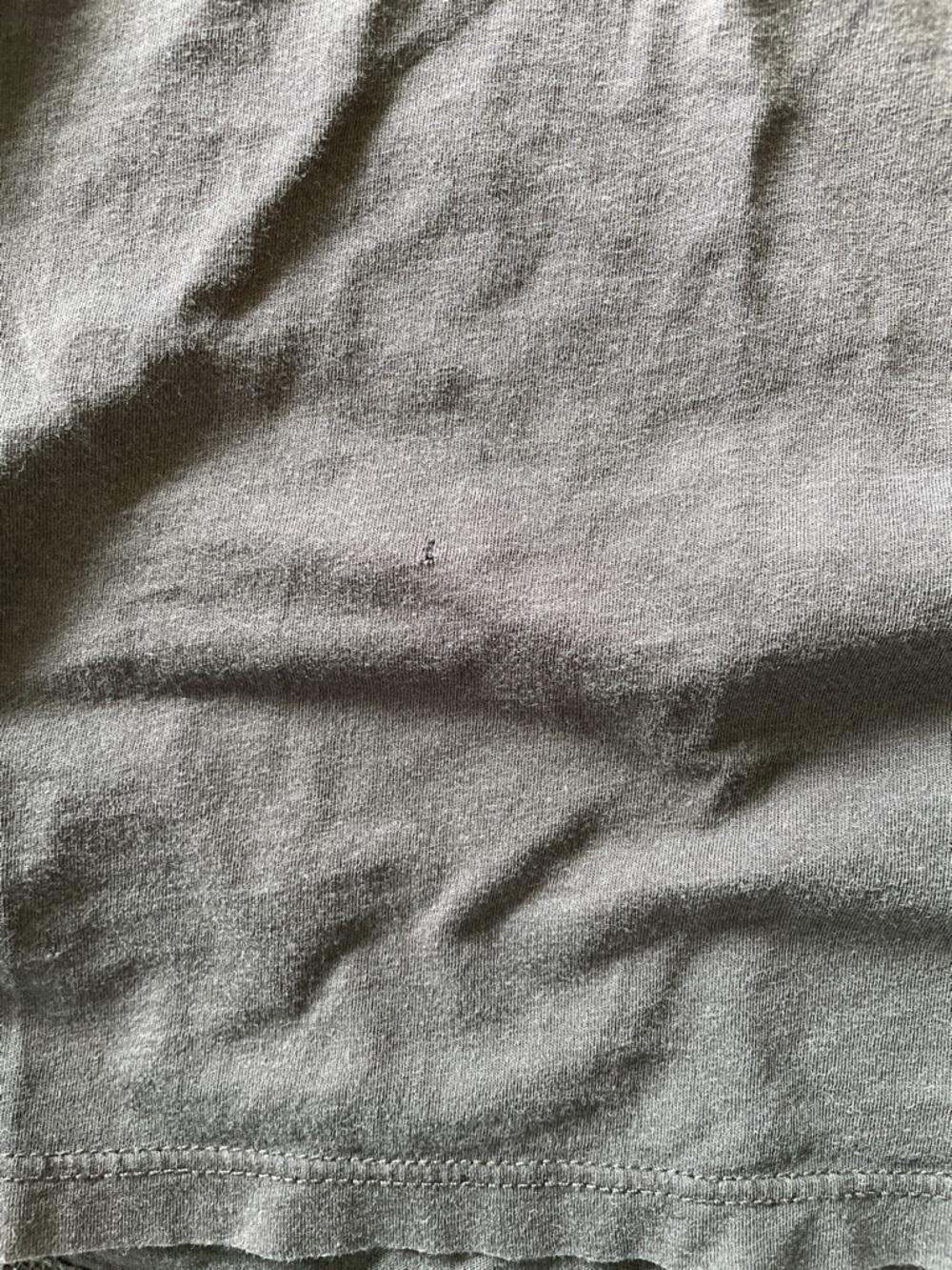 AYR V-Neck Tshirts — White, Black & Gray Pack of 3 XS - Picture 7 of 8